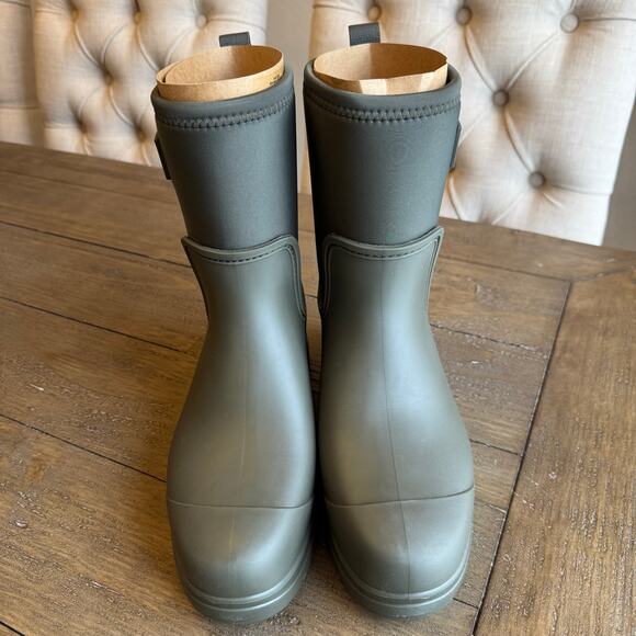 UGG Women's Size 11 Droplet Mid Rainboot Forest Night Green NEW w/Box - Picture 5 of 12